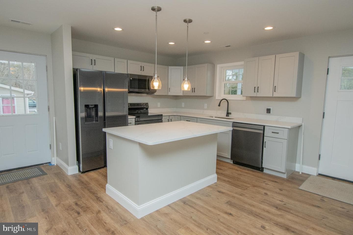 4206 Jacksonville Road photo 7