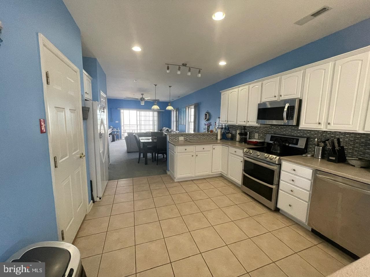 109-D Waters Edge #109d photo 3