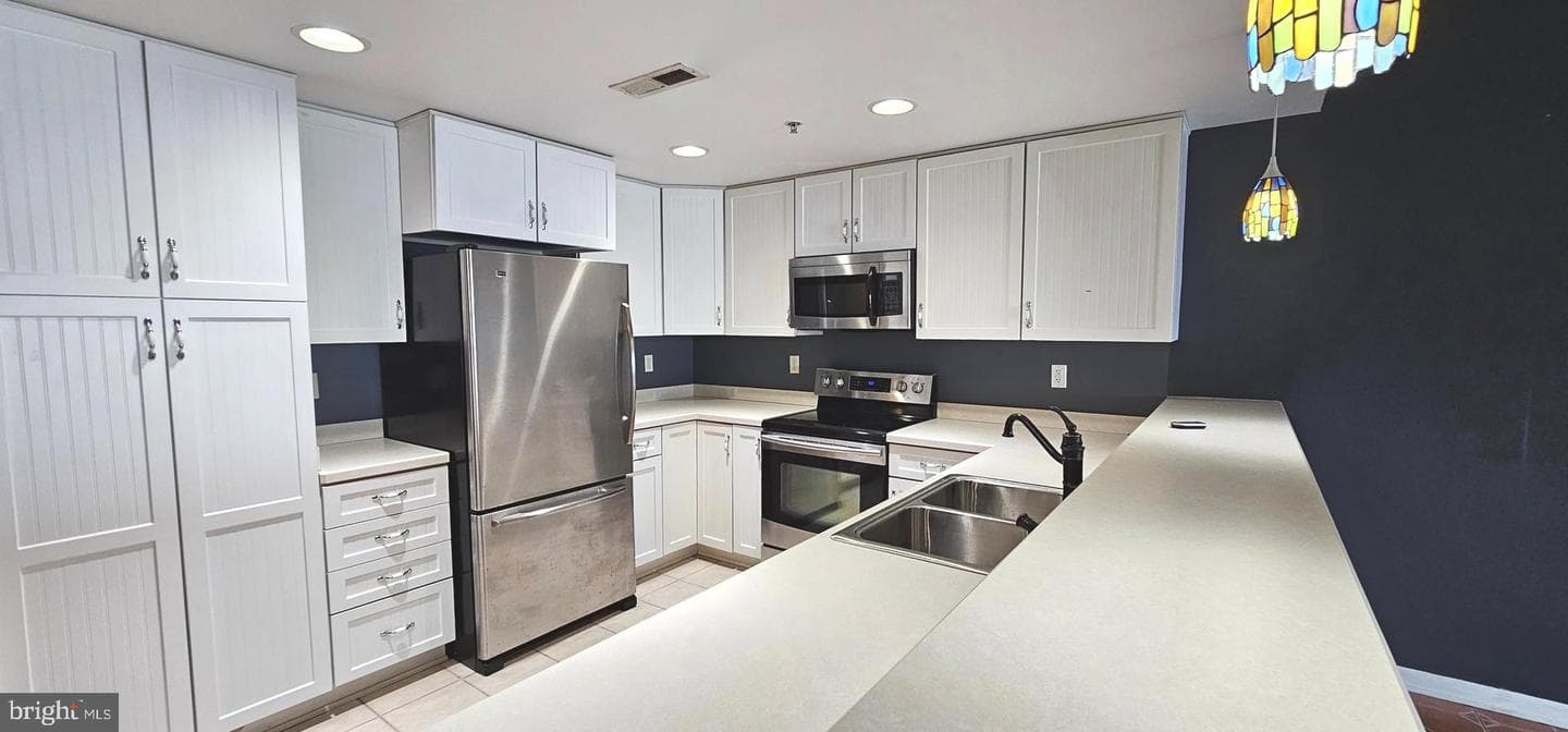 102 Williams Street #209 photo 8