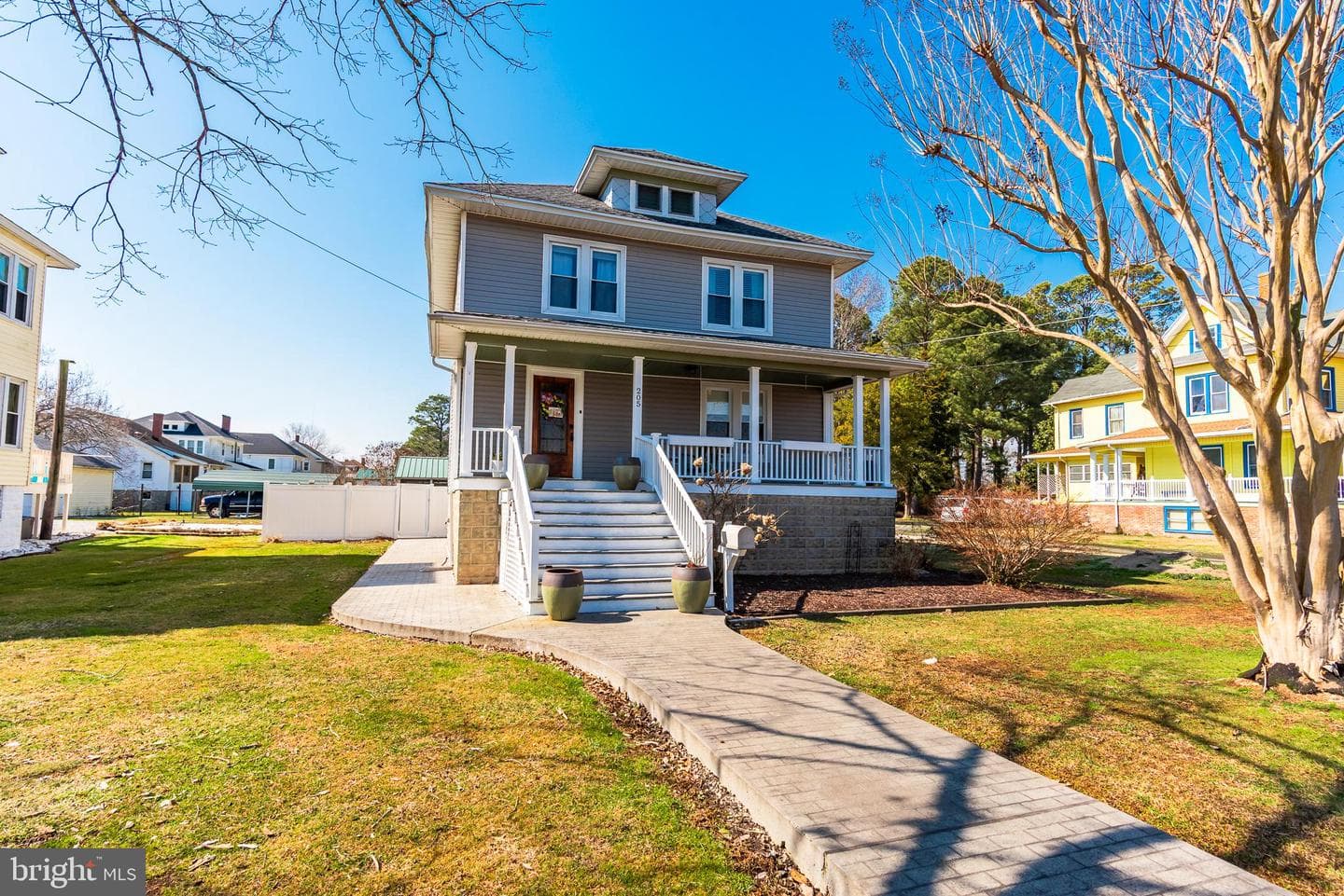 205 N Somerset Avenue, Crisfield