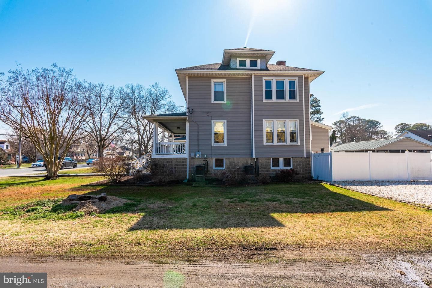 205 N Somerset Avenue photo 103