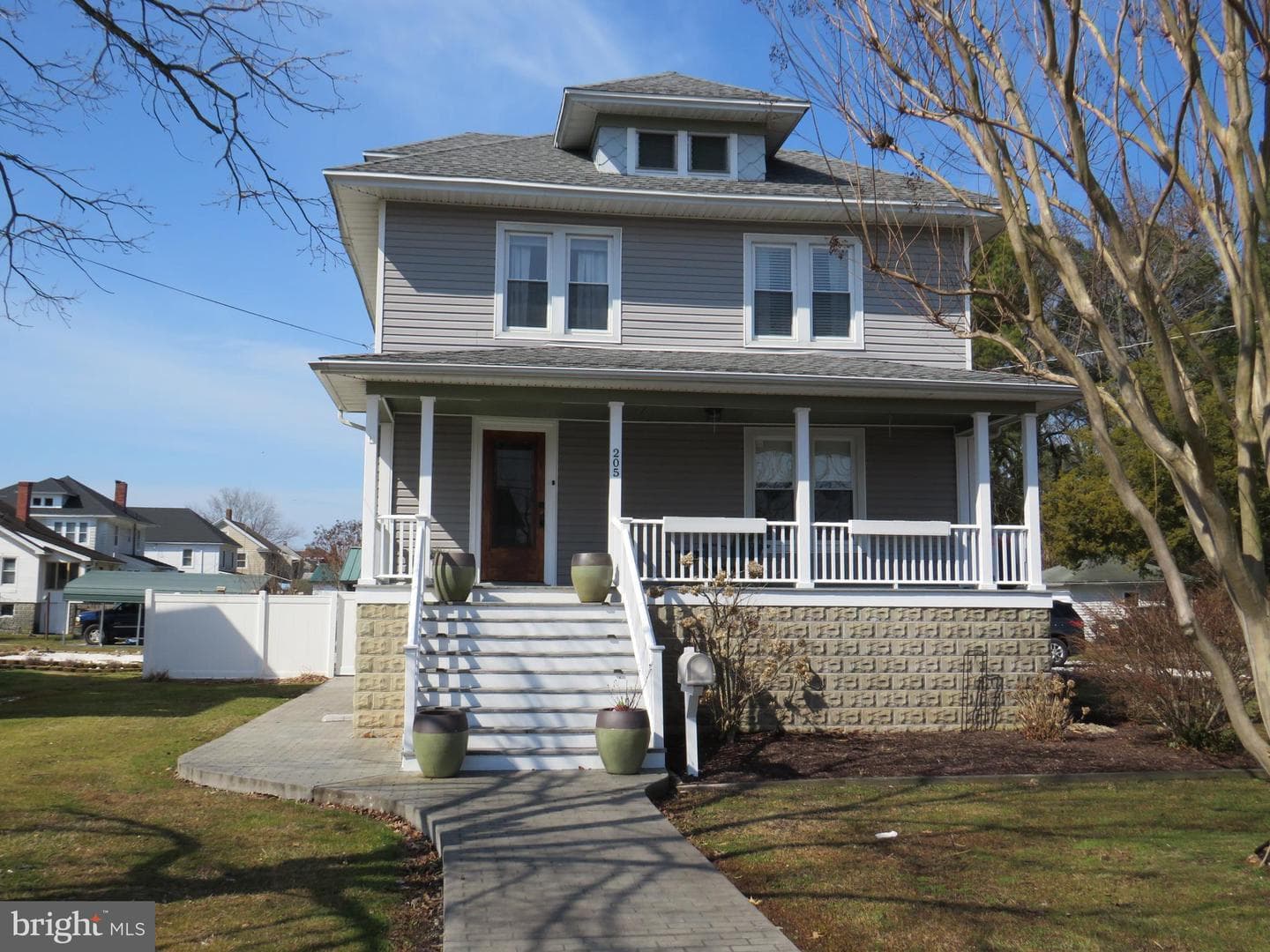 205 N Somerset Avenue, Crisfield