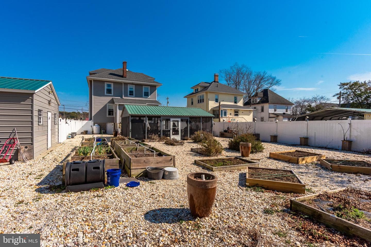 205 N Somerset Avenue photo 6