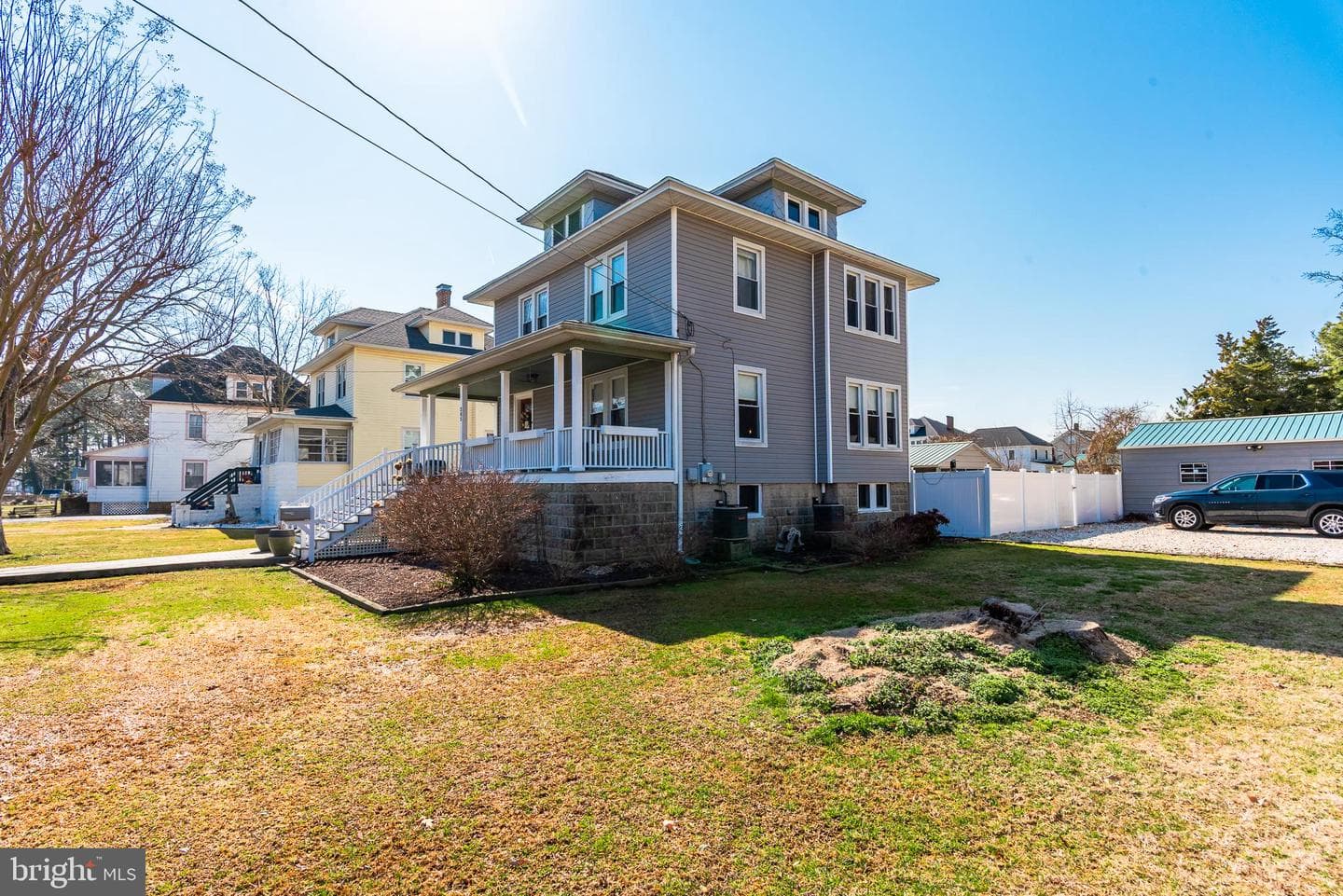 205 N Somerset Avenue photo 8