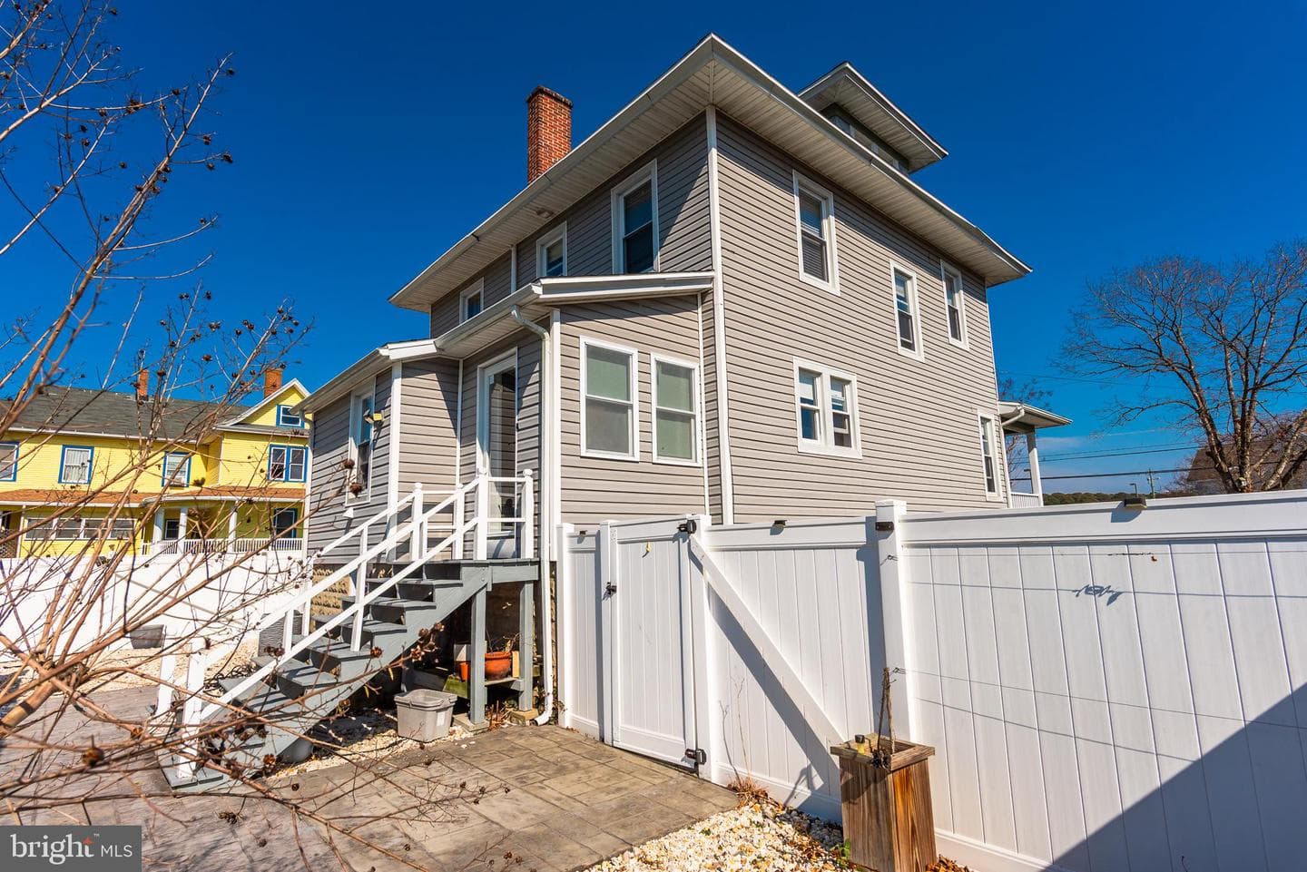 205 N Somerset Avenue photo 99