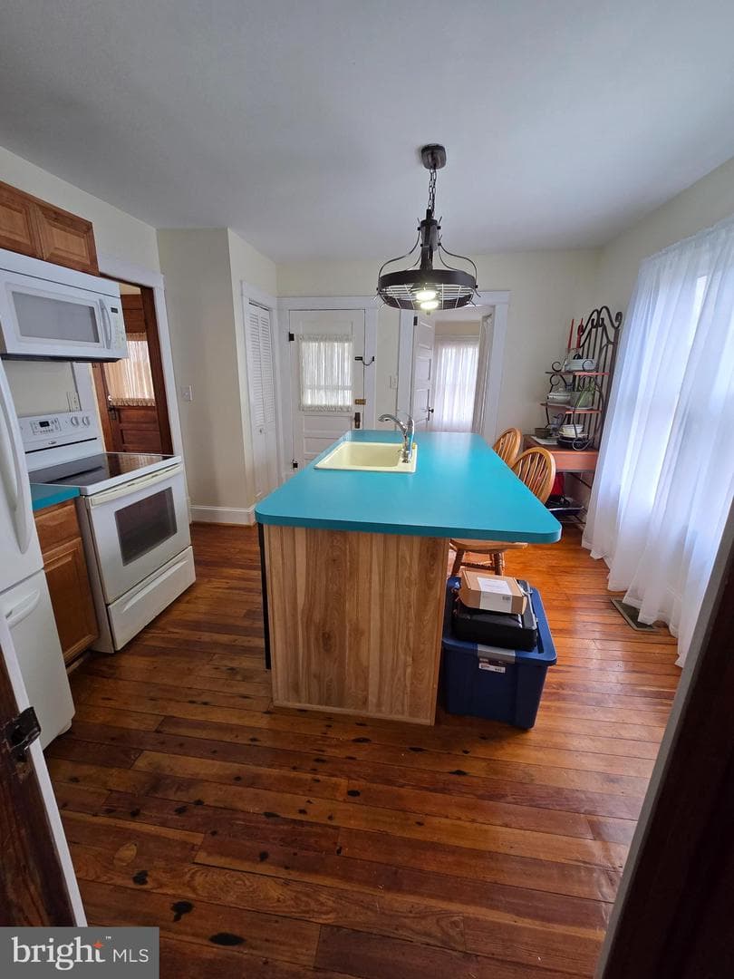 52 Maryland Avenue photo 13