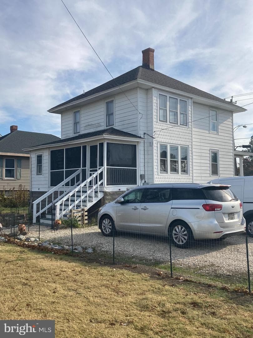 52 Maryland Avenue photo 2