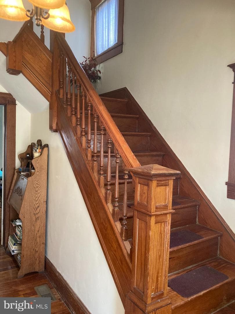 52 Maryland Avenue photo 4