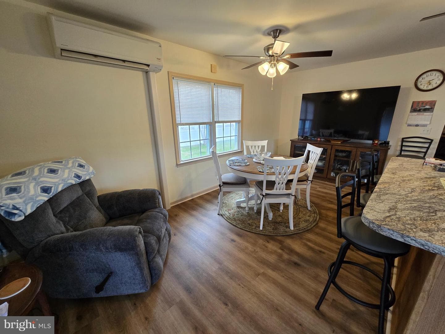 205 Myrtle Street photo 11