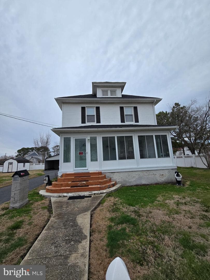 205 Myrtle Street photo 3