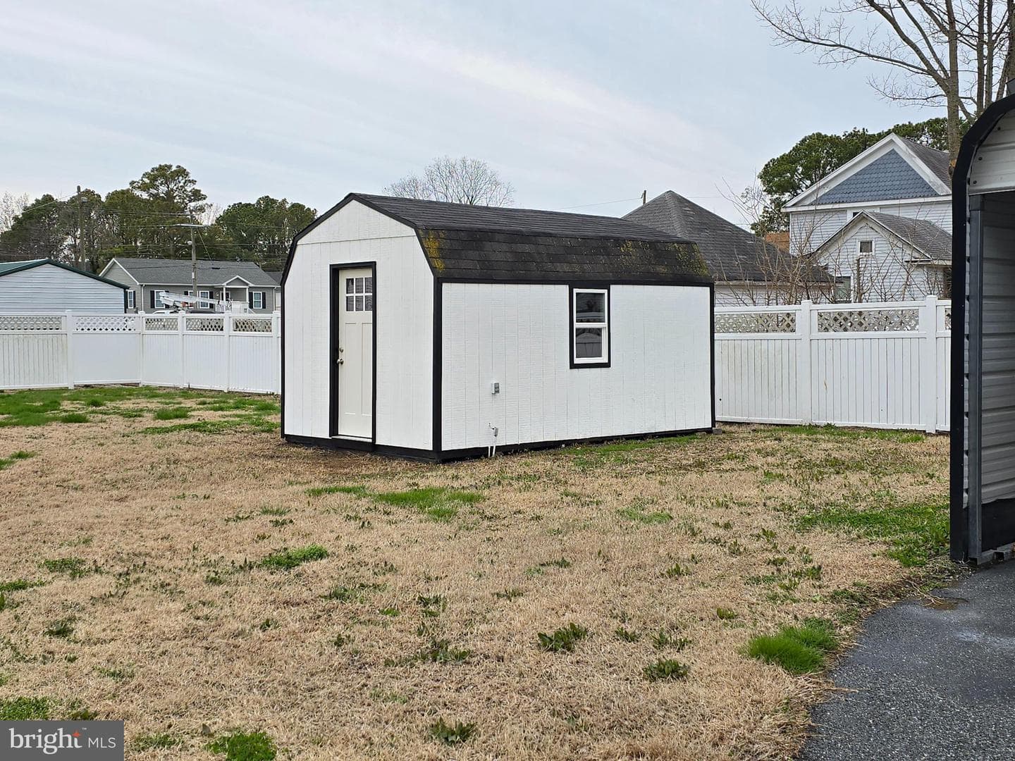 205 Myrtle Street photo 32