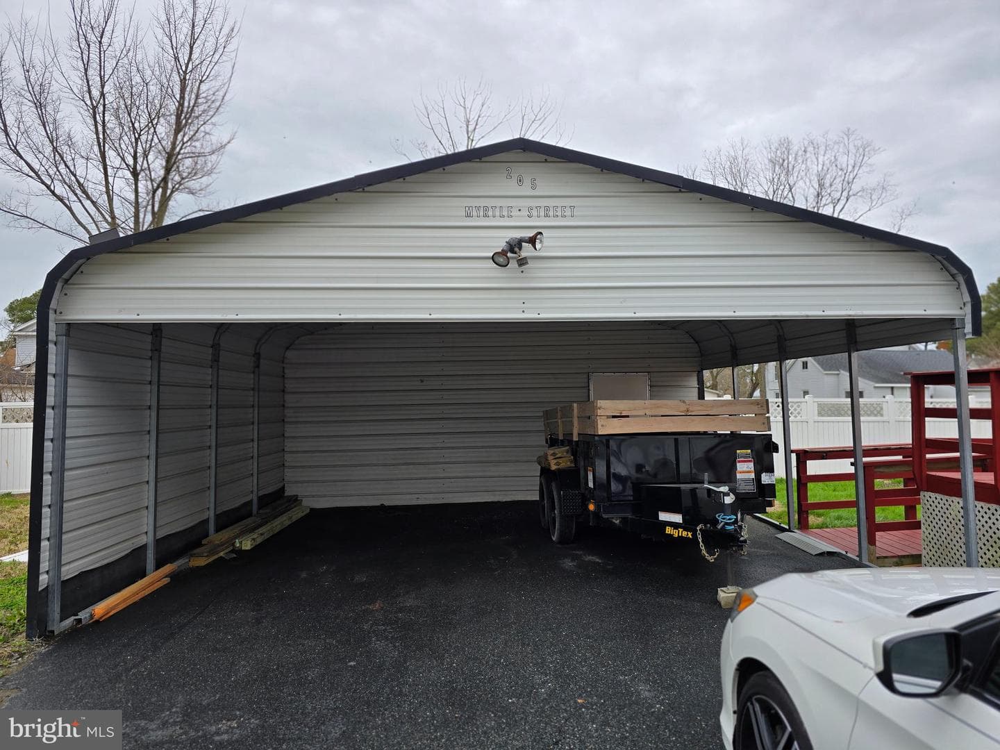 205 Myrtle Street photo 39