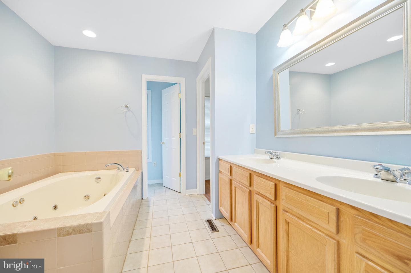 28703 Adlers Rest Lane photo 13