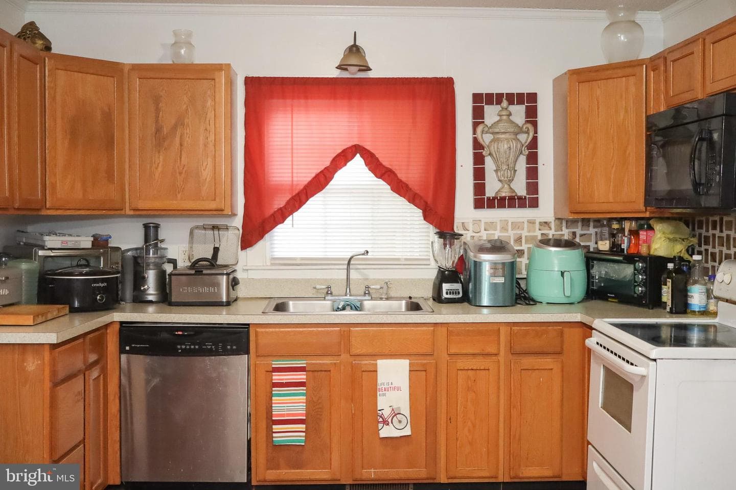 12223 Somerset Avenue photo 8
