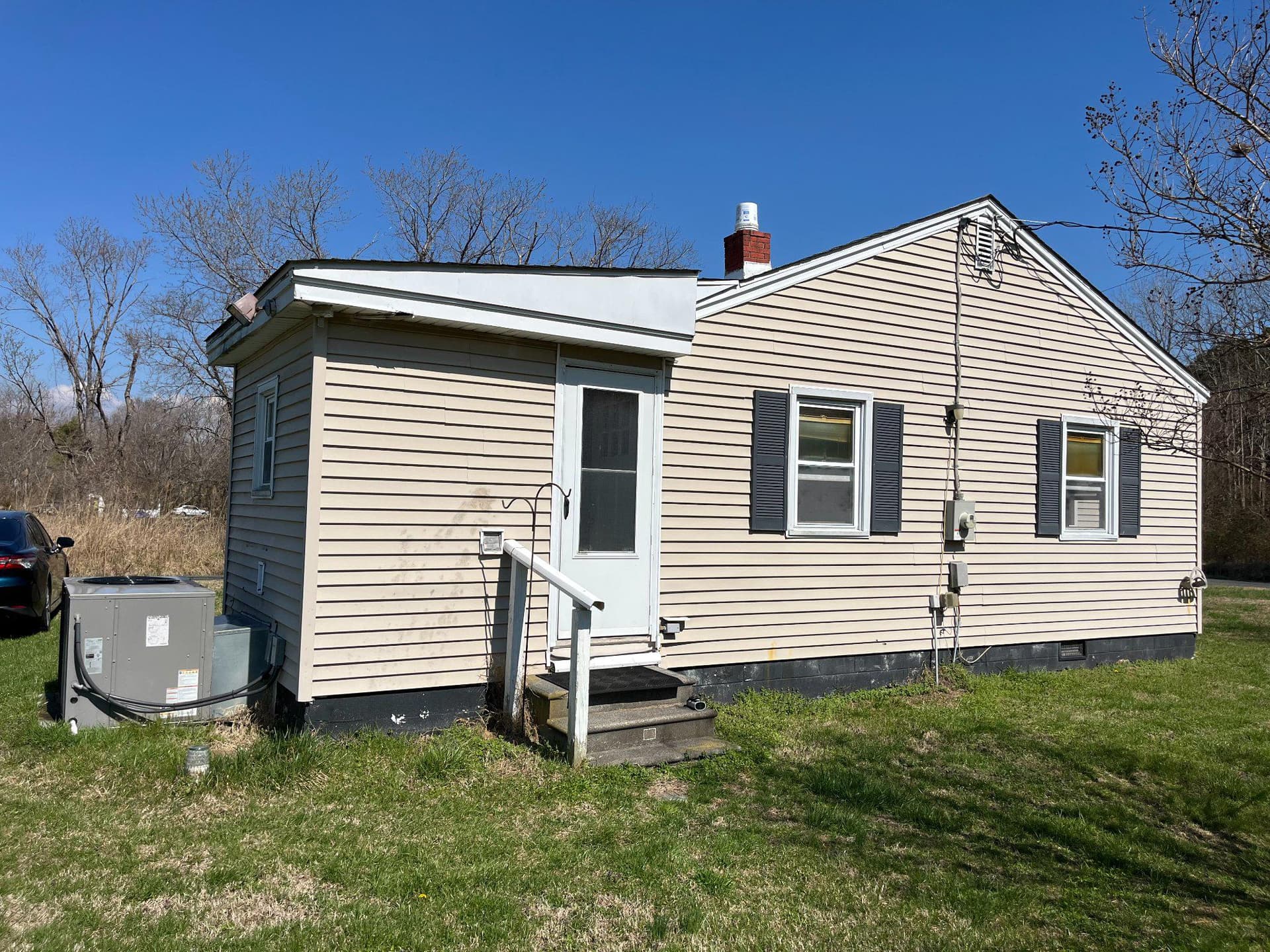 10762 Toddville Road photo 2