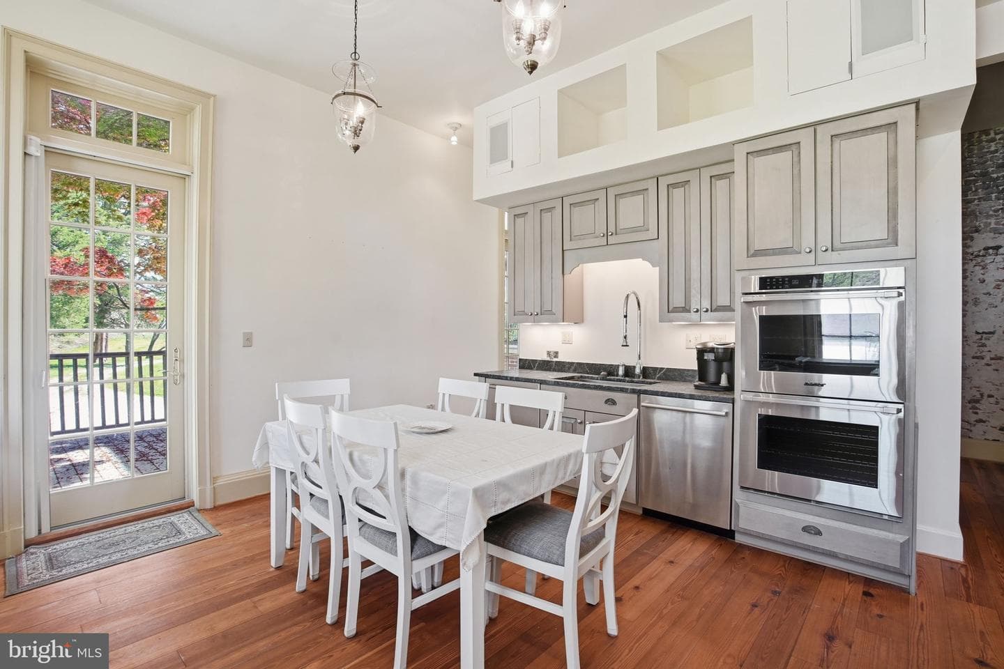 11700 Mansion Street photo 6