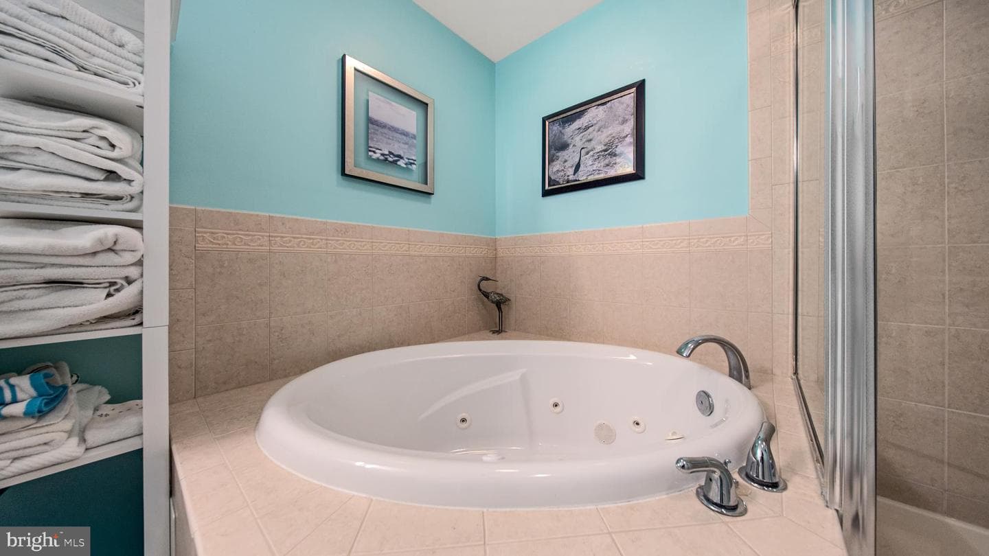 101 Williams St # 405 photo 17