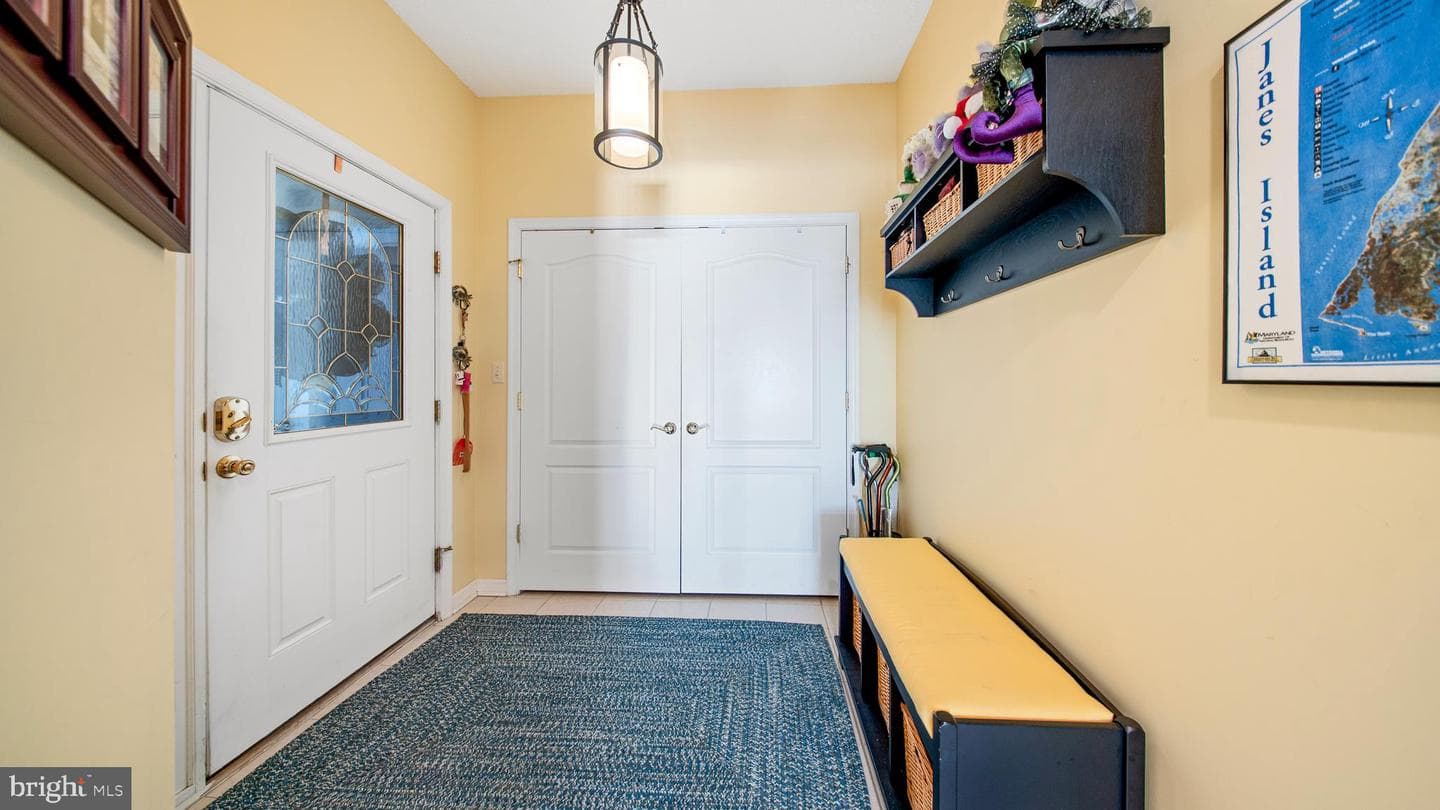101 Williams St # 405 photo 4