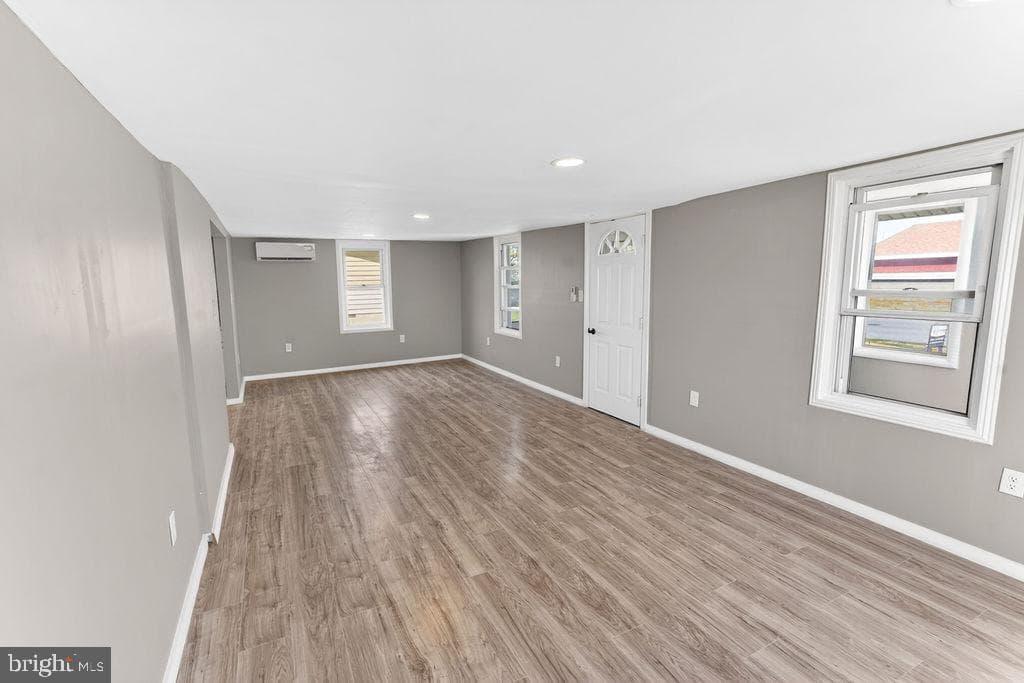 406 Charlotte Avenue photo 7