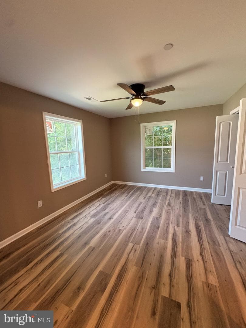 6 Heron Way photo 13