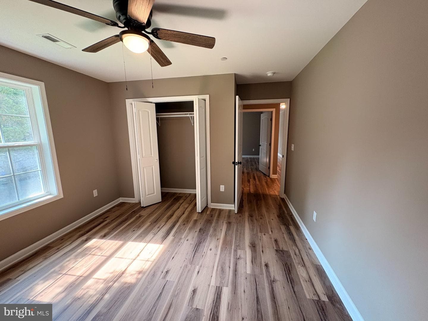 6 Heron Way photo 20