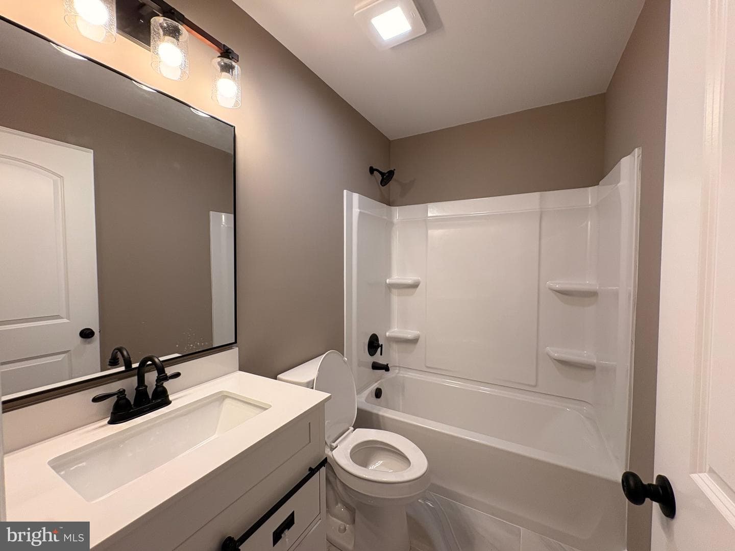 6 Heron Way photo 21