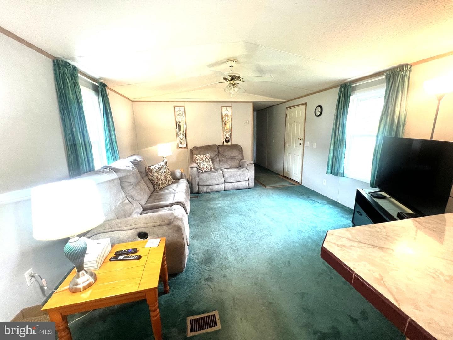 14526 Willey Avenue photo 2