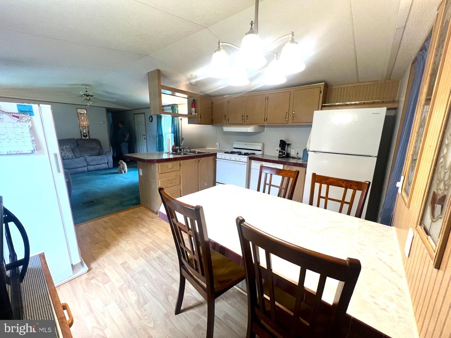 14526 Willey Avenue photo 5