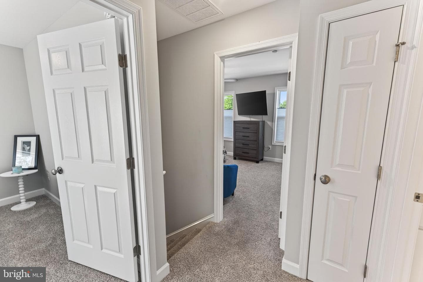 11679 Beckford Avenue photo 22