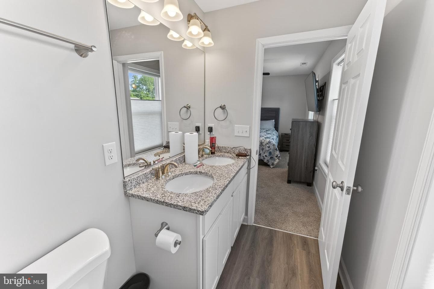 11679 Beckford Avenue photo 27