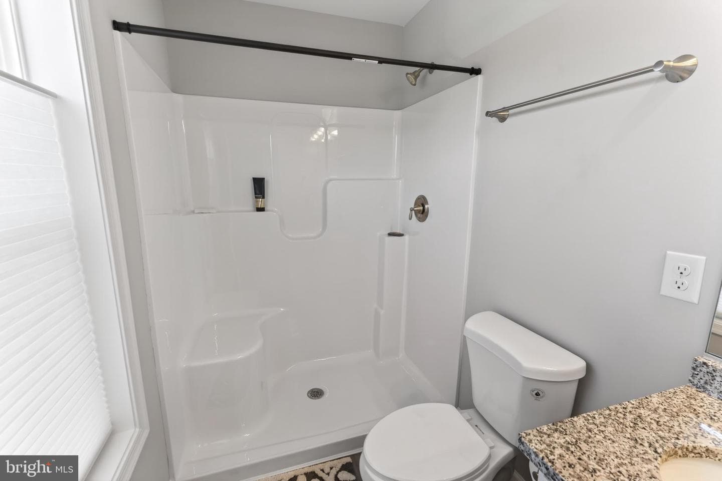 11679 Beckford Avenue photo 28
