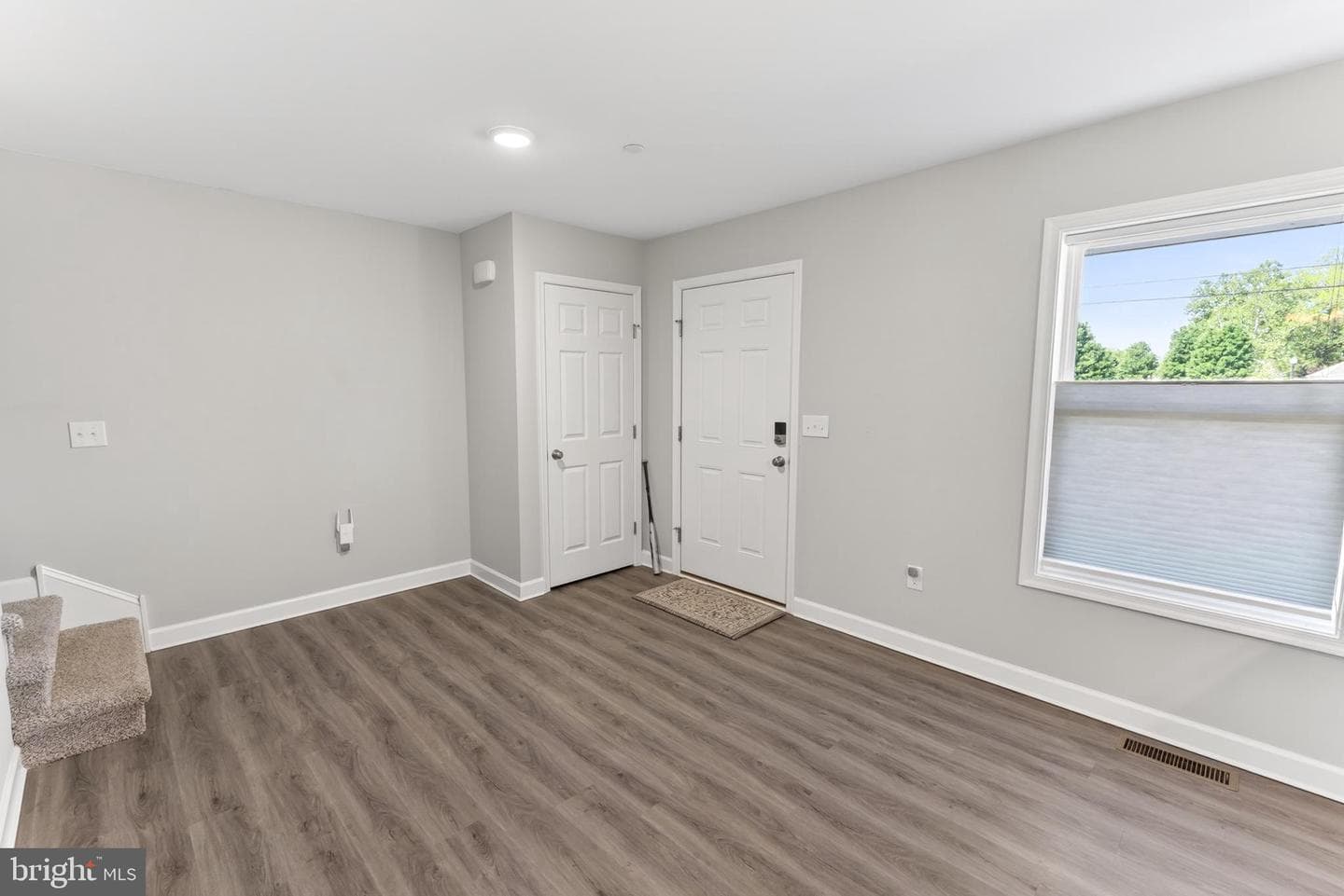 11679 Beckford Avenue photo 5
