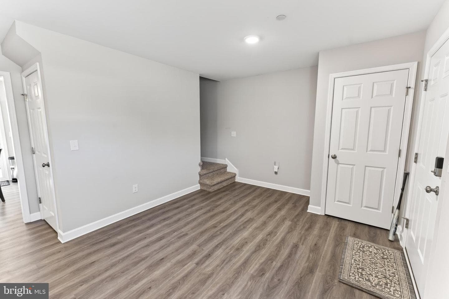 11679 Beckford Avenue photo 6