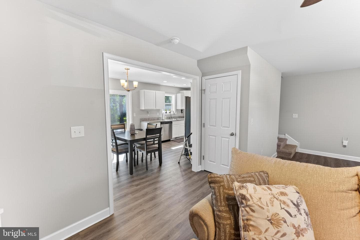 11679 Beckford Avenue photo 9