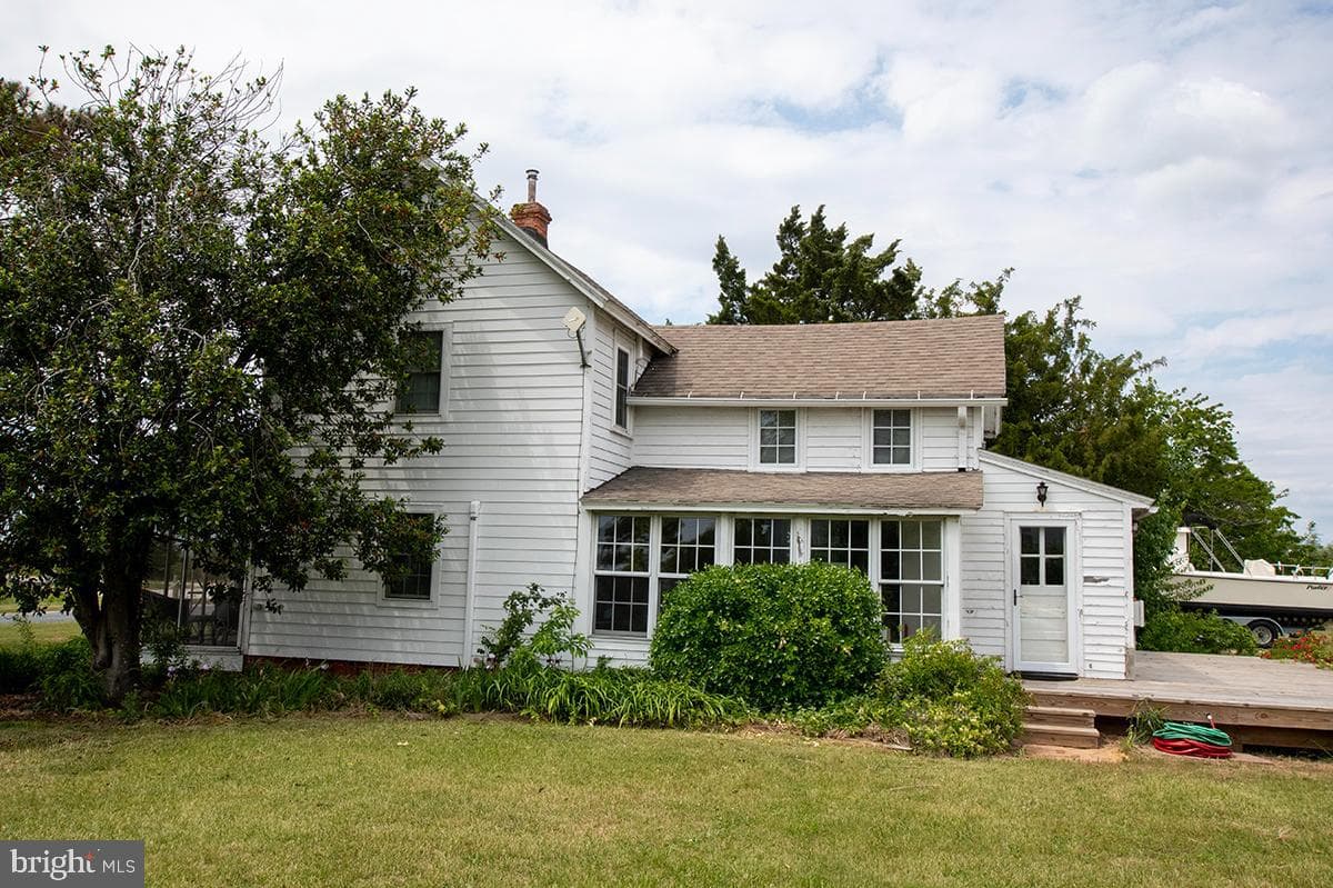 25678 Frenchtown Rd photo 4