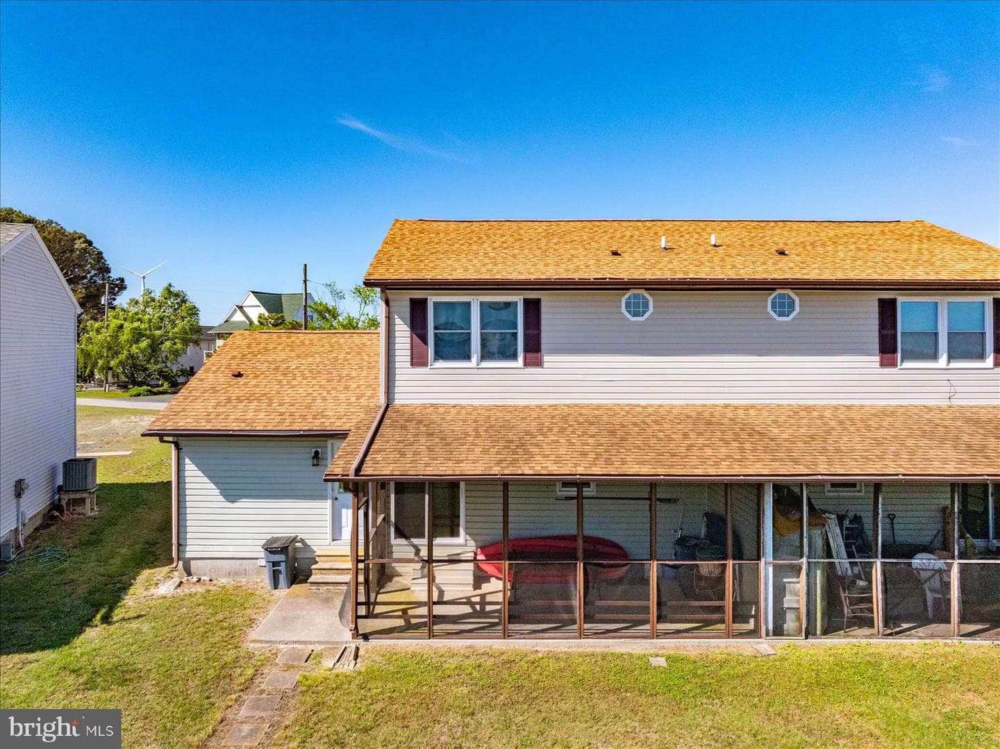 560 Wellington Road photo 44
