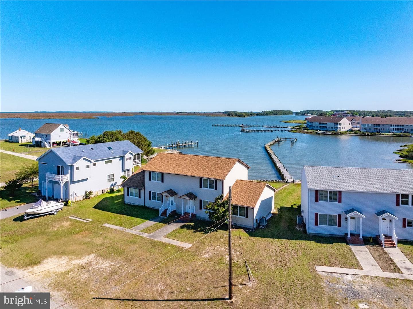 560 Wellington Road photo 45