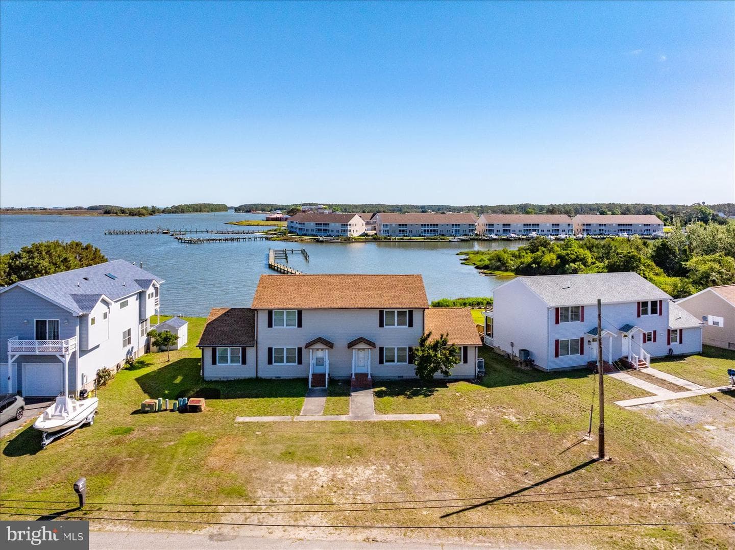 560 Wellington Road photo 46
