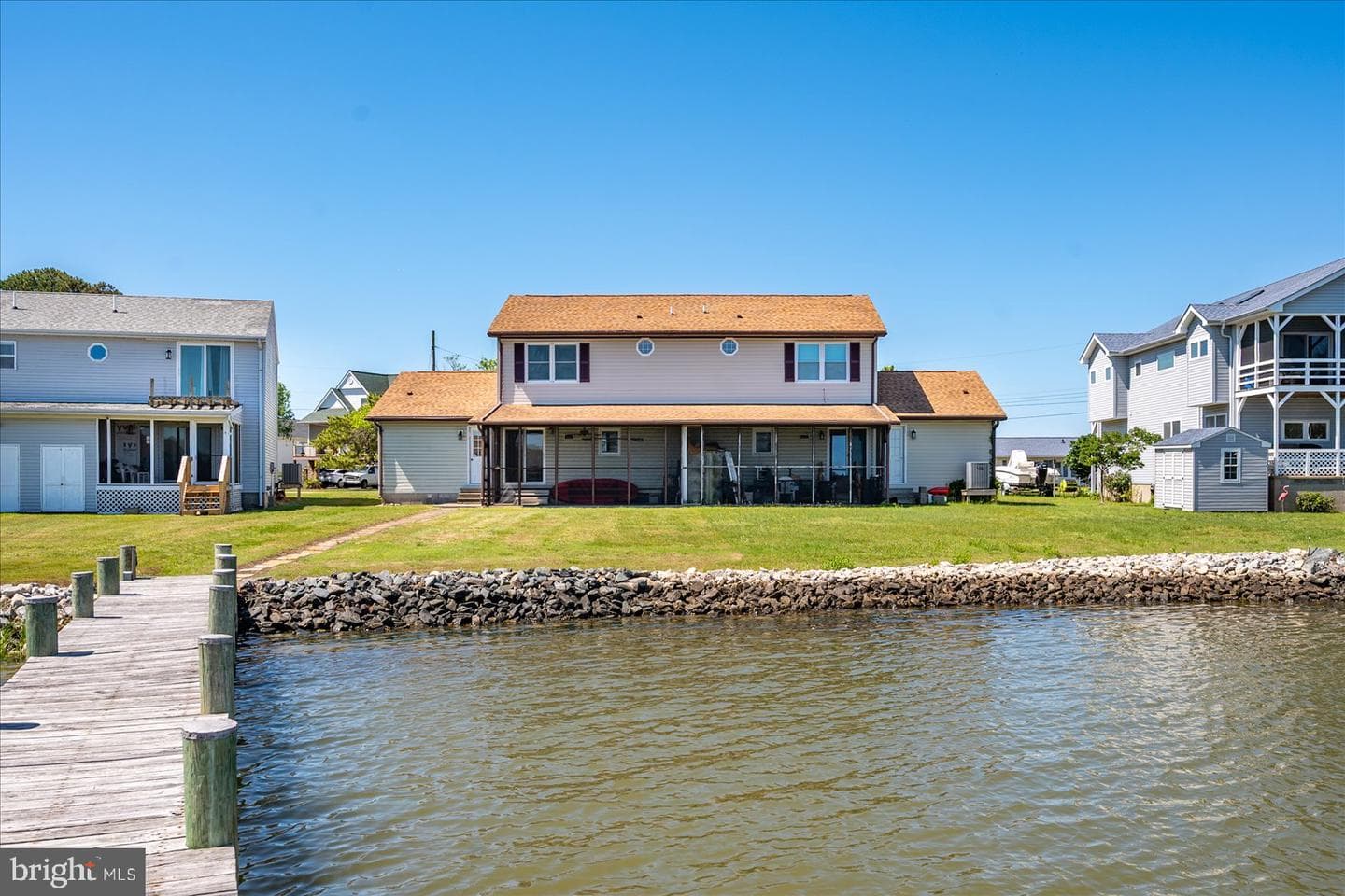560 Wellington Road photo 48