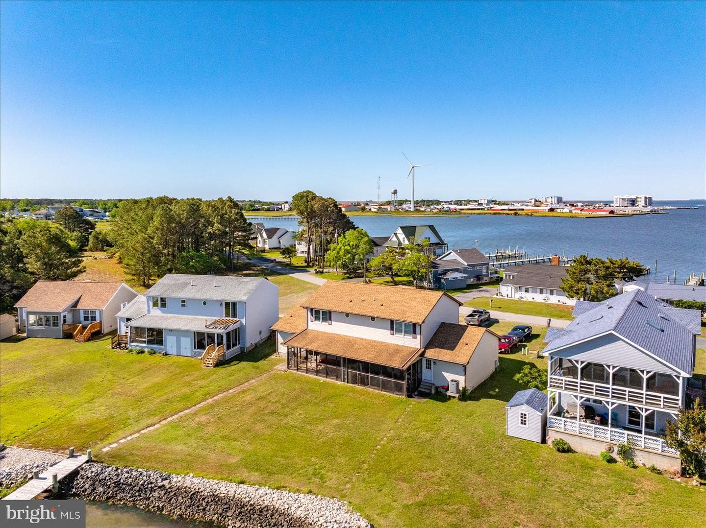 560 Wellington Road photo 51