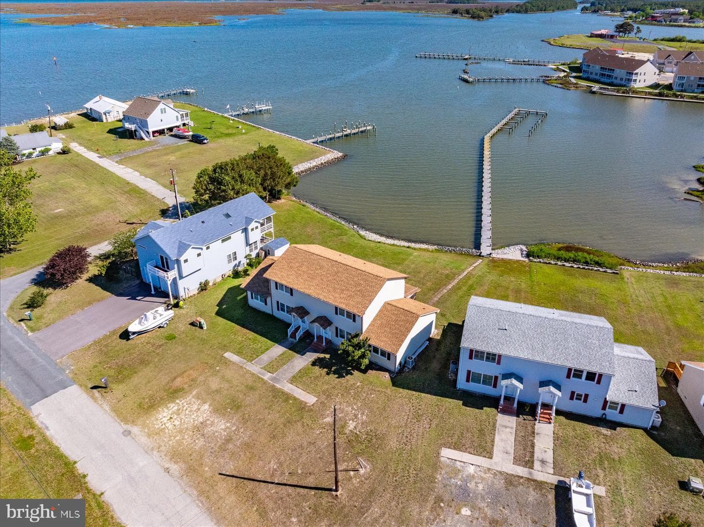 560 Wellington Road photo 52