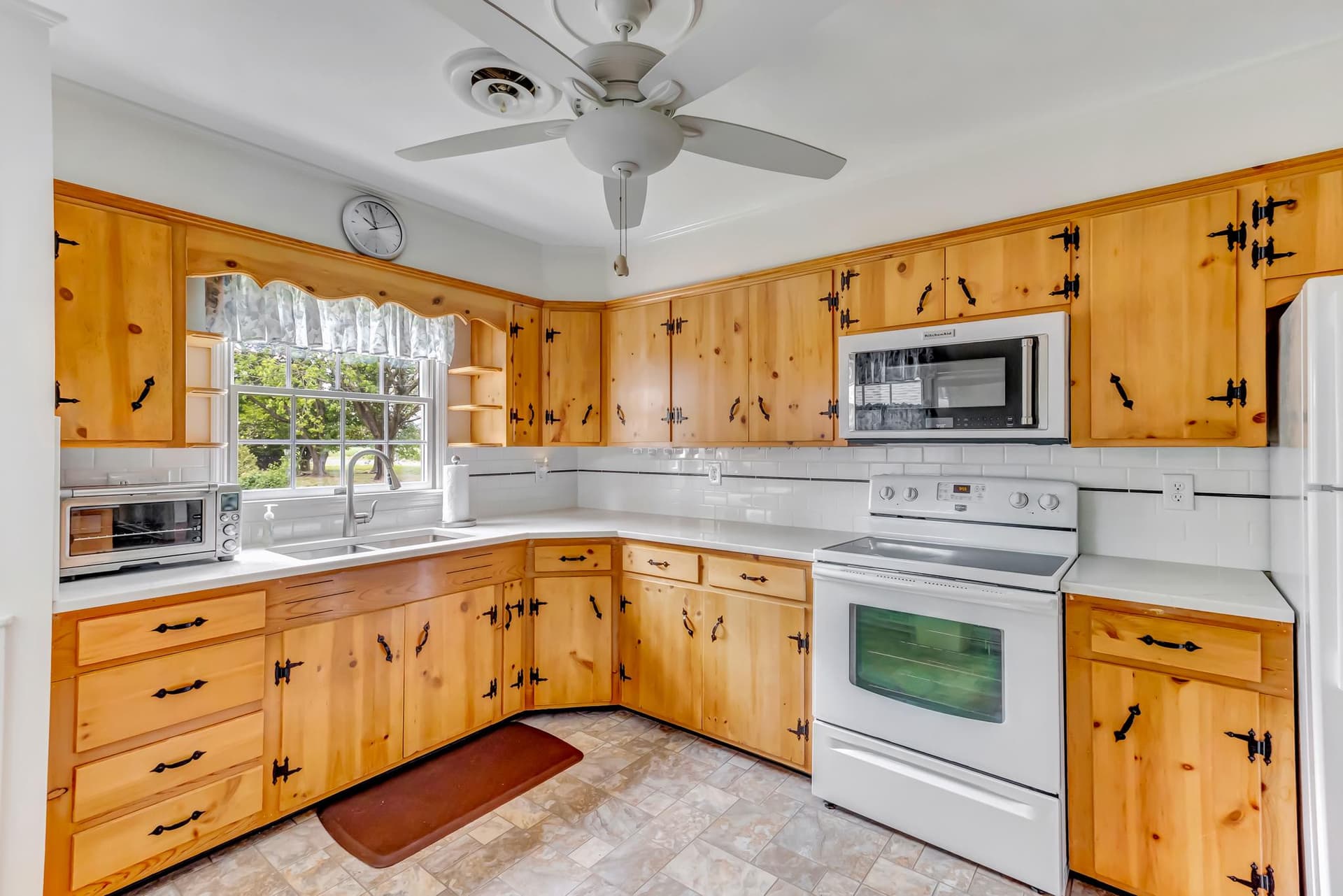 11163 Stewart Neck Road photo 13