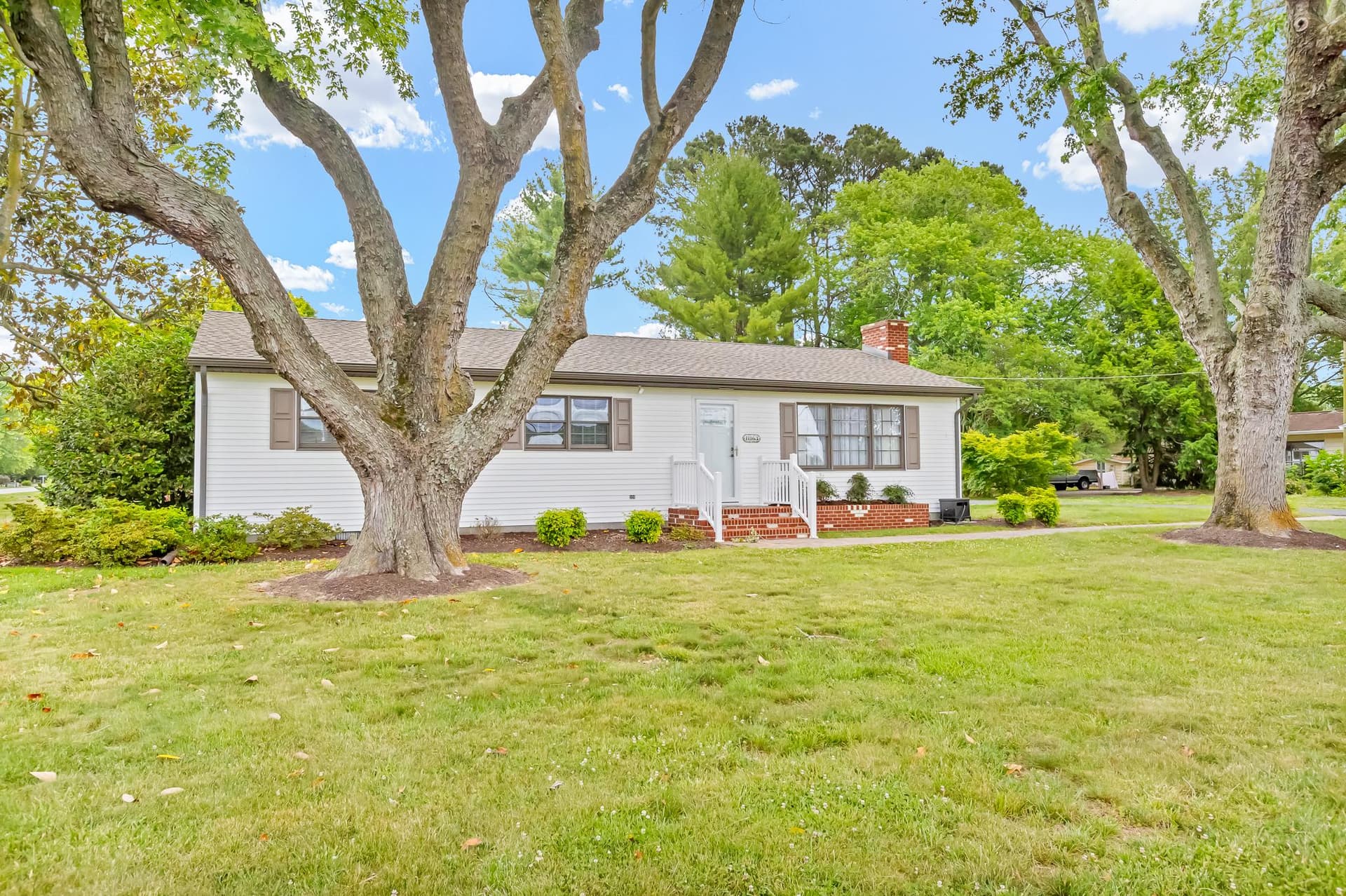 11163 Stewart Neck Road photo 3