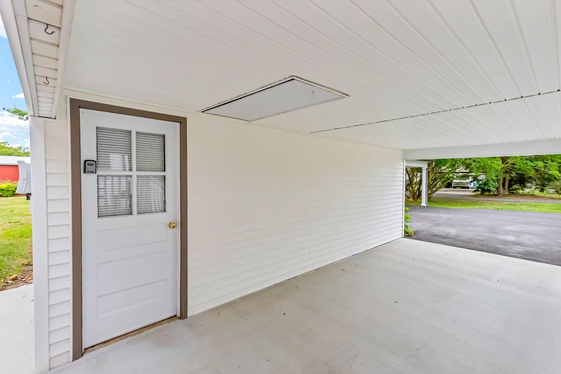 11163 Stewart Neck Road photo 40