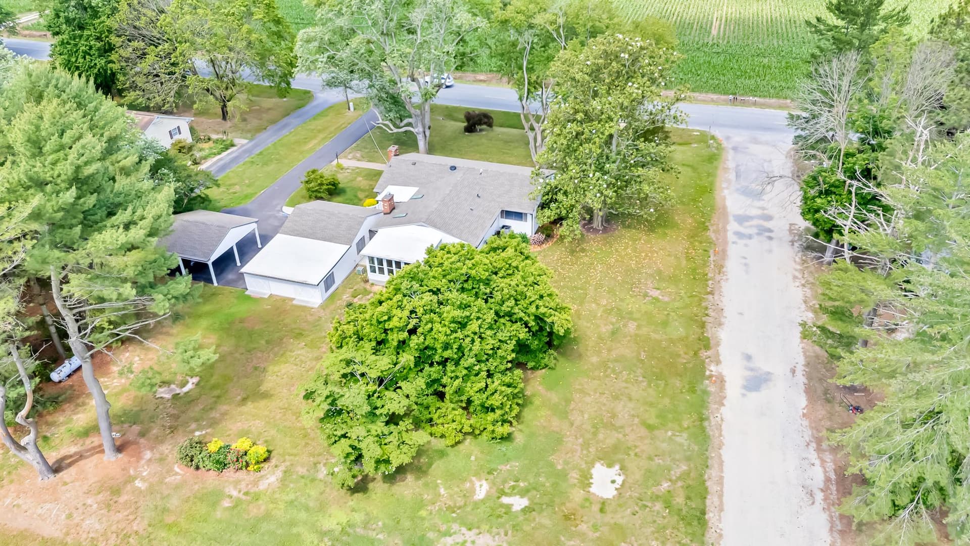 11163 Stewart Neck Road photo 53