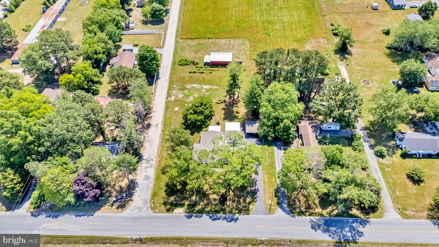 11163 Stewart Neck Road photo 71