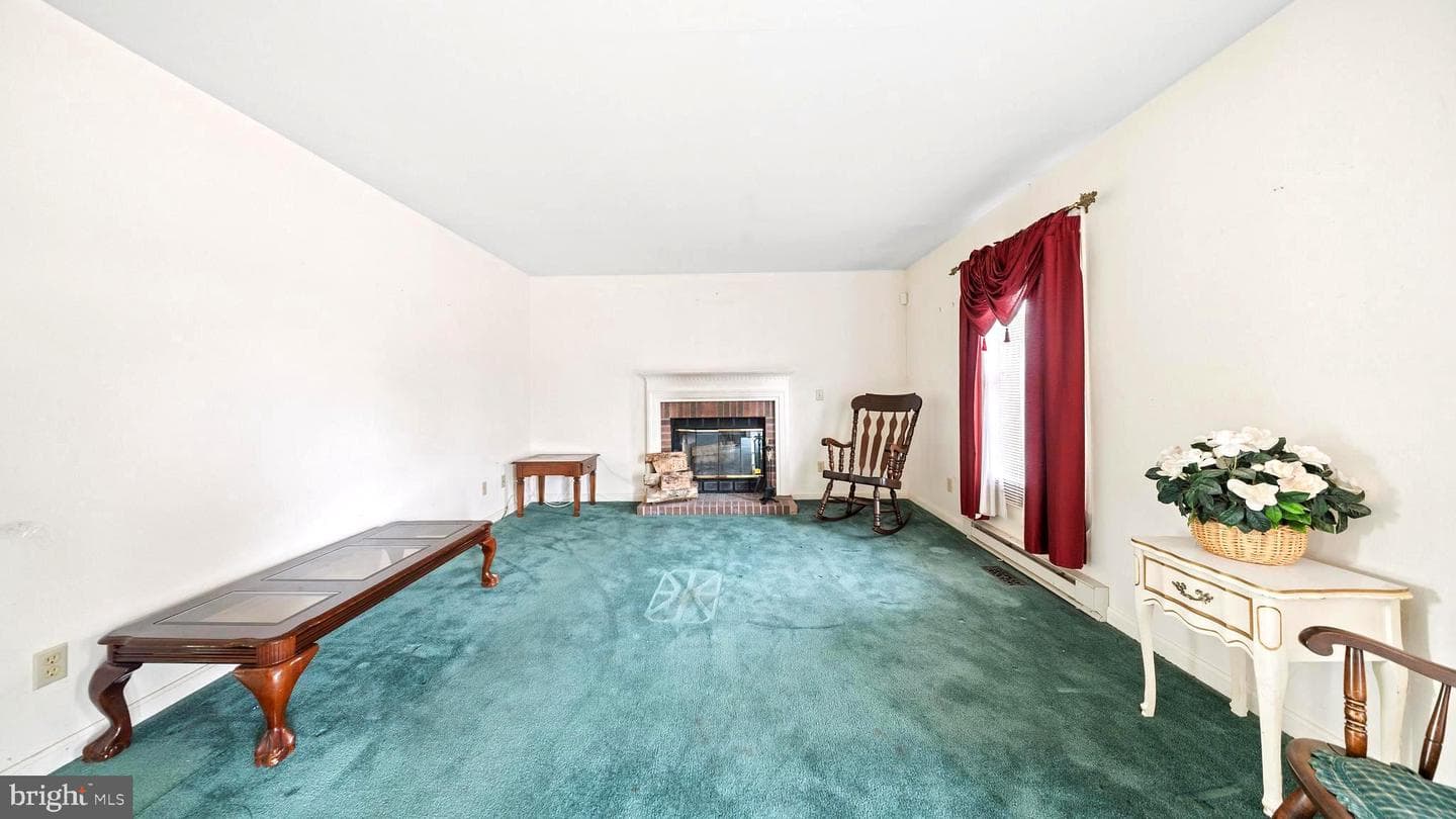 34157 Somerset Rd photo 10
