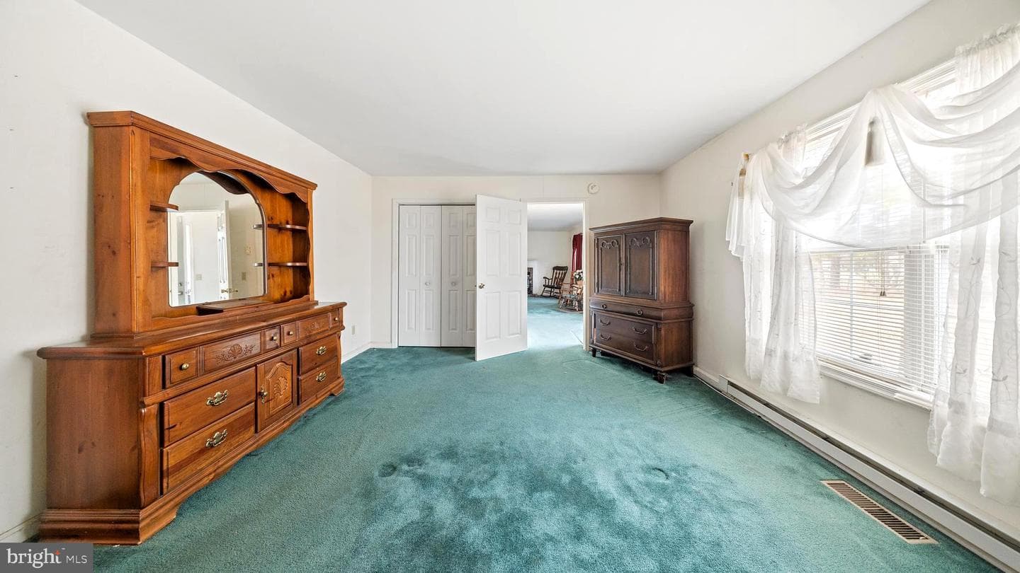 34157 Somerset Rd photo 21