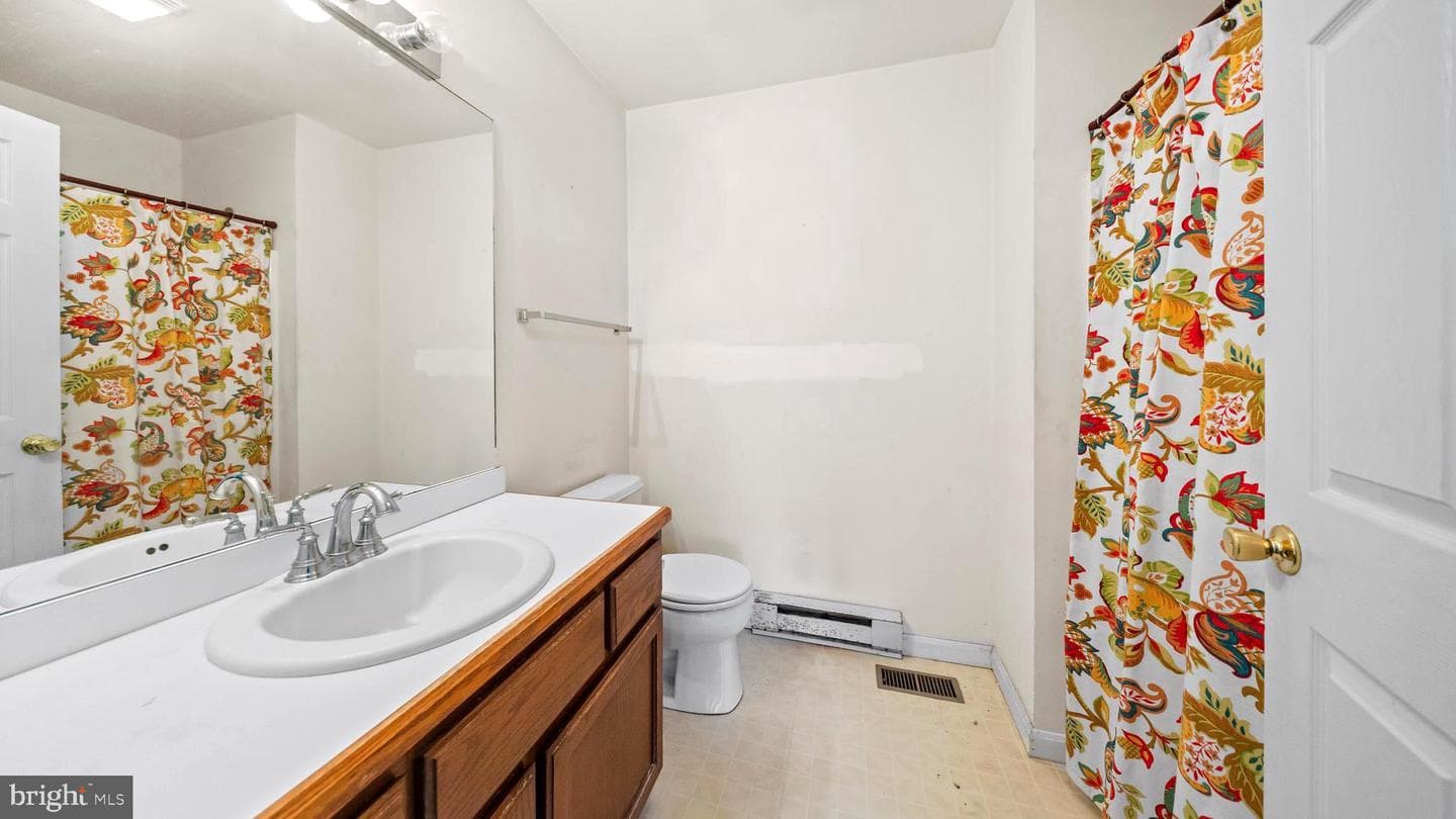 34157 Somerset Rd photo 22