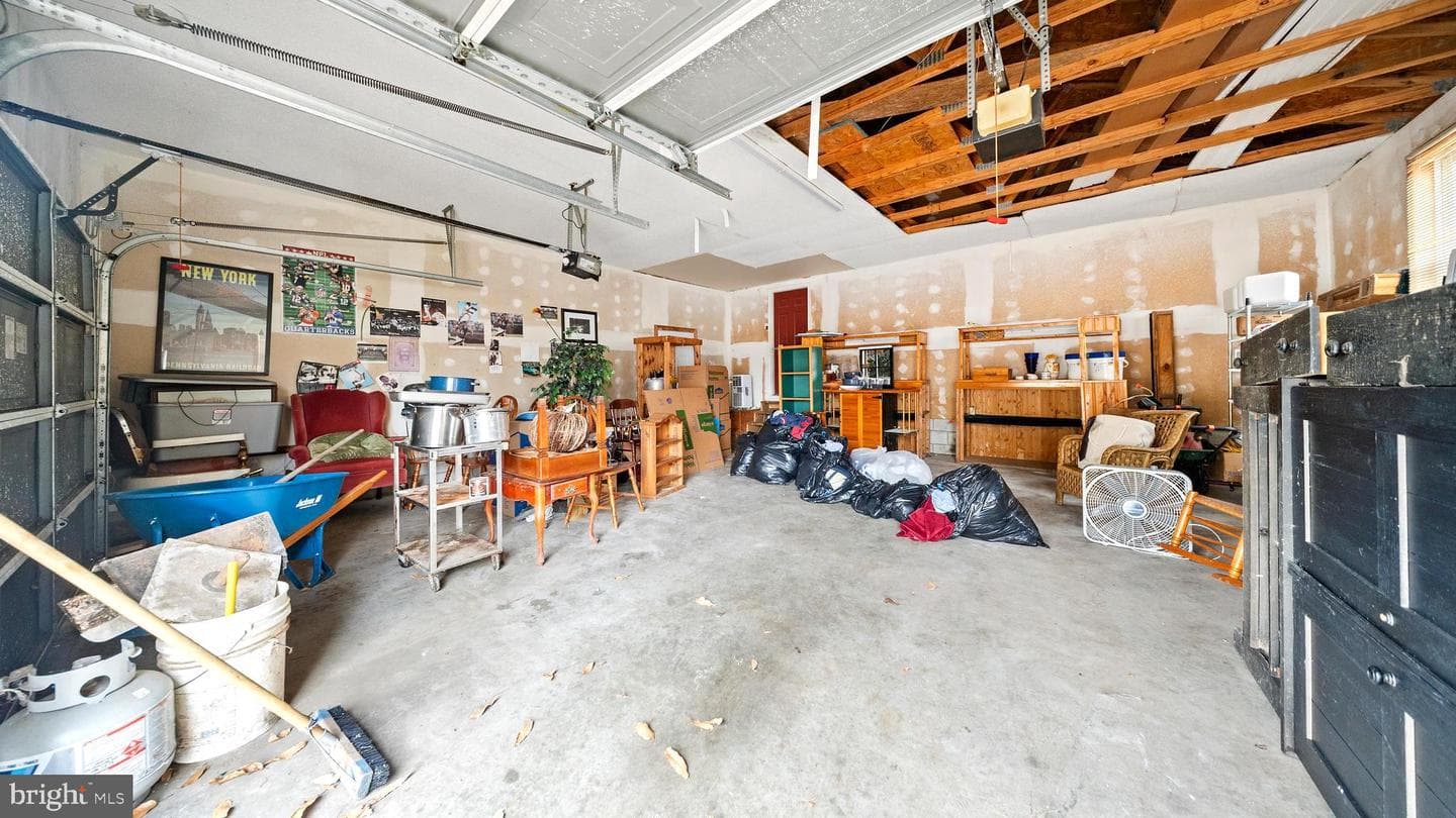 34157 Somerset Rd photo 24